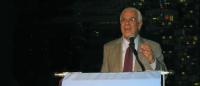 Richard Lichtenthal speaking at 2012 Greater New York Dental Meeting alumni reception